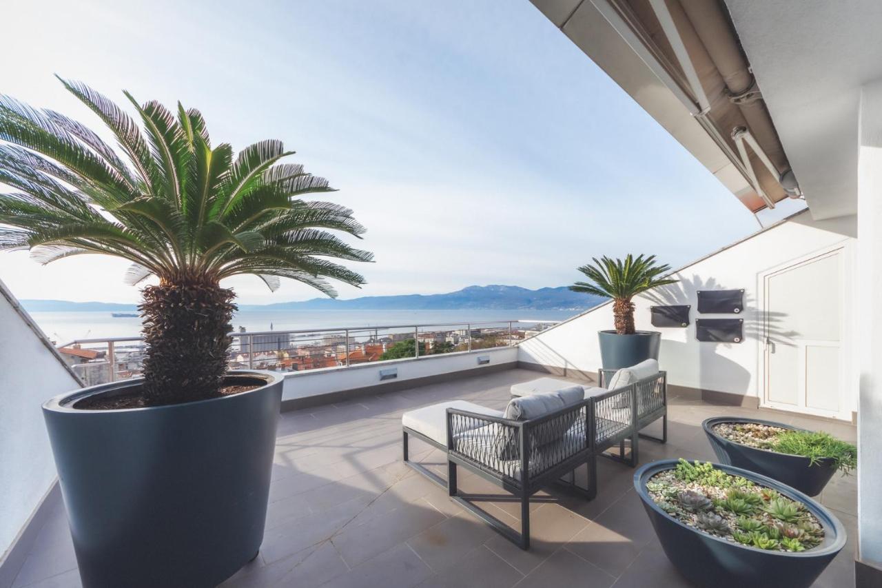 Penthouse Belvedere City View With Private Parking Rijeka Eksteriør billede