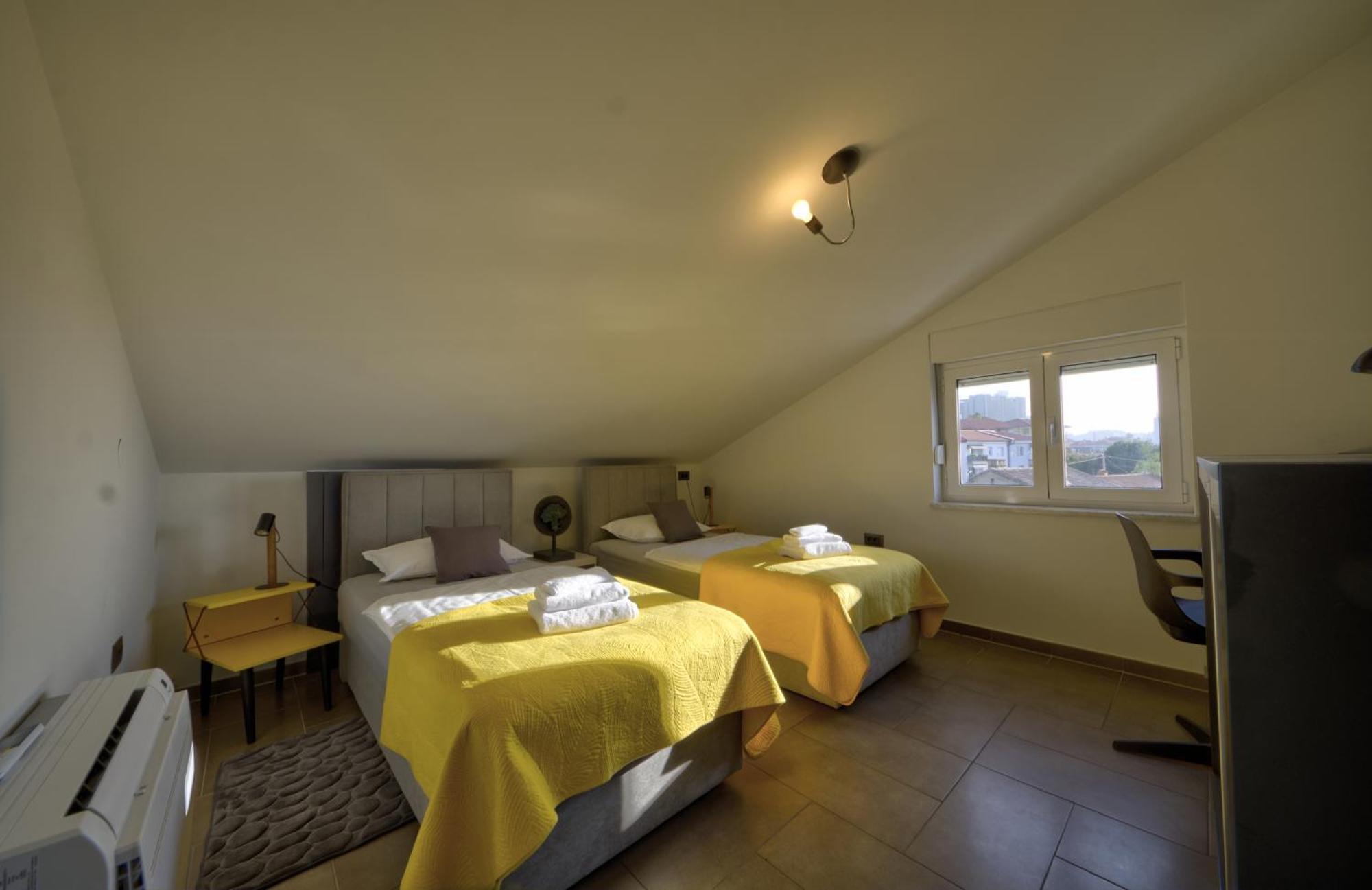 Penthouse Belvedere City View With Private Parking Rijeka Eksteriør billede