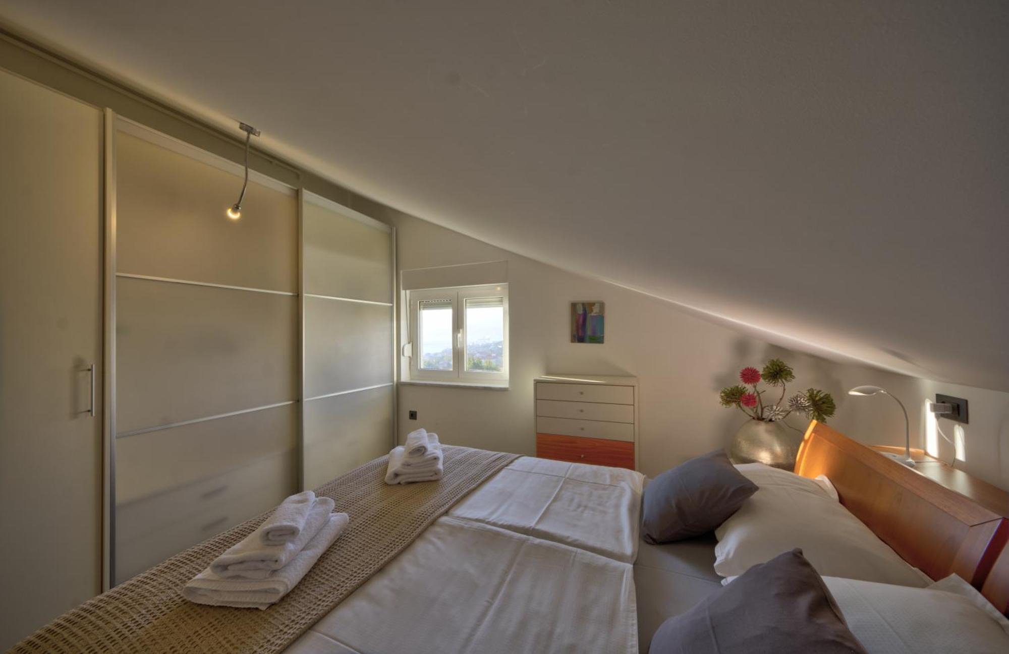 Penthouse Belvedere City View With Private Parking Rijeka Eksteriør billede